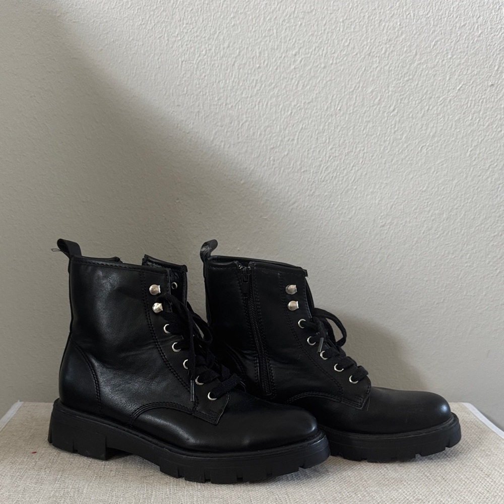 Madden Girl Black leather Combat Boots